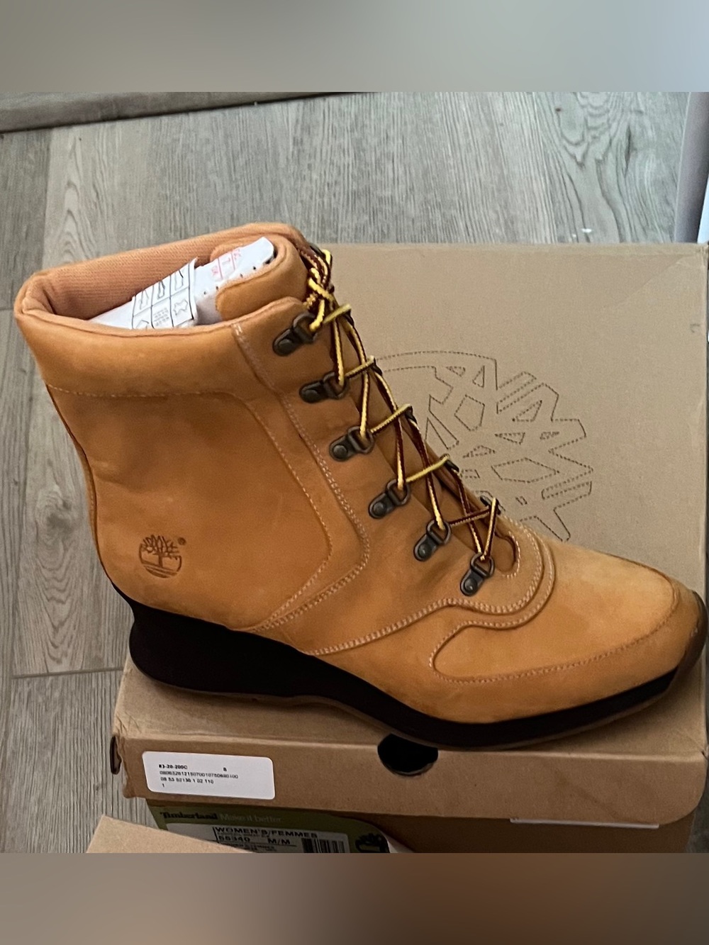 Timberland Women's Tan Lace-Up Nubuck Ankle Boots